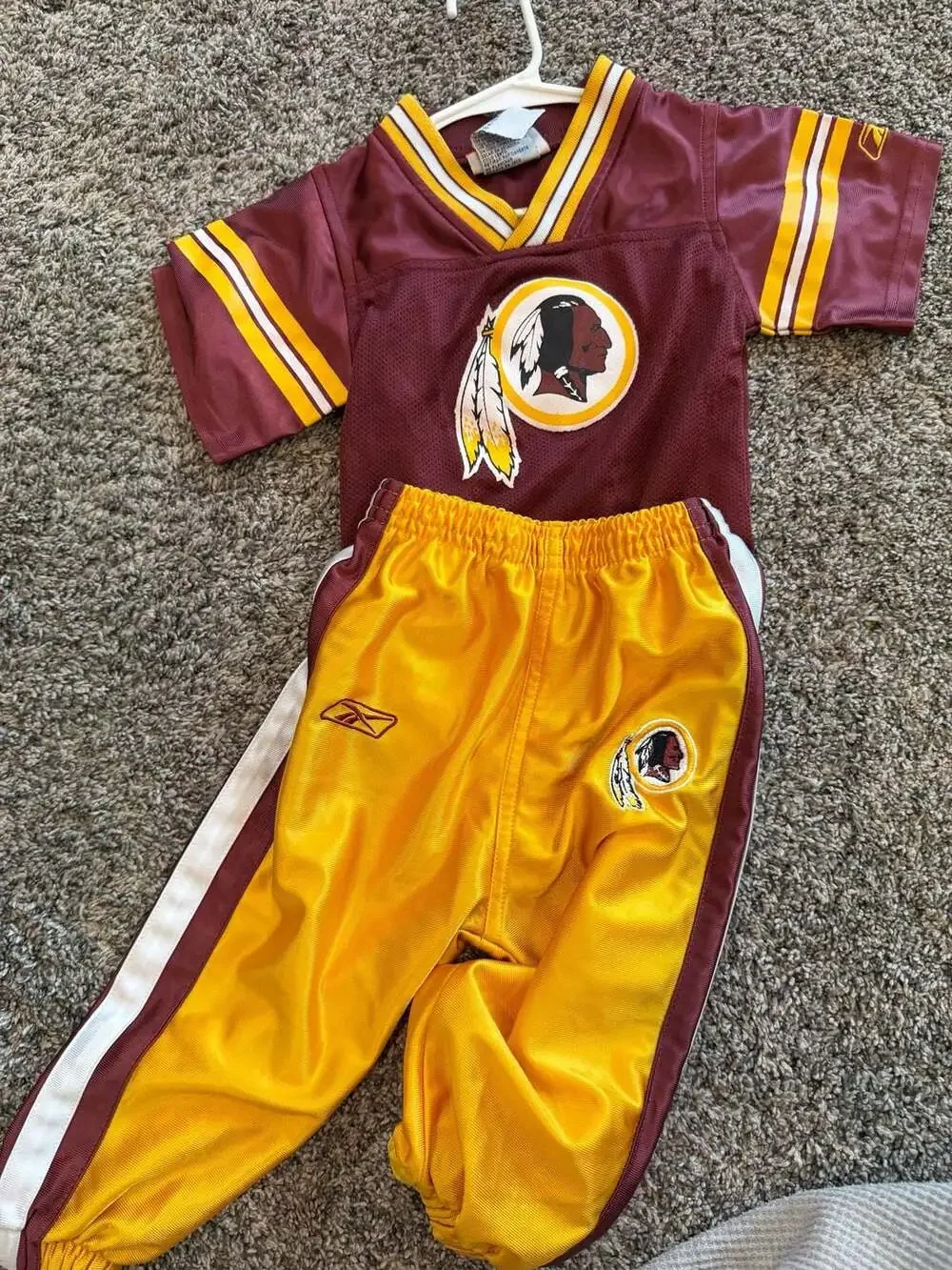 Reebok Washington Redskins Bodysuit and Pants Set Burgundy Gold